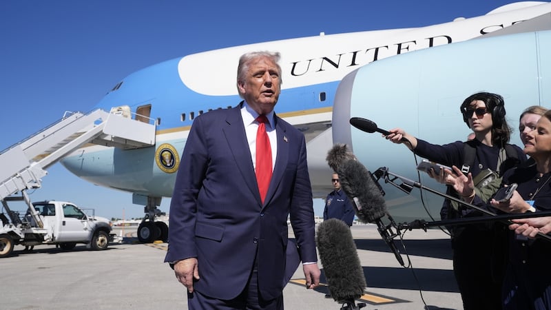 Regidor del Distrito 6 propone invitar a presidente Donald Trump a Laredo