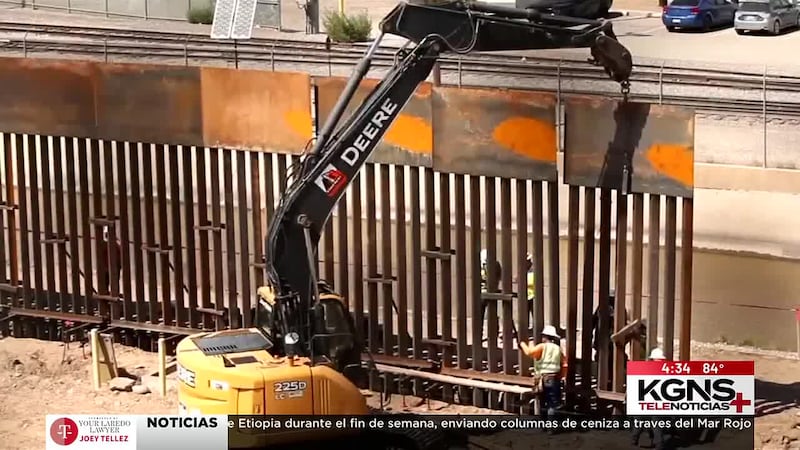 Ambientalistas protestan contra muro fronterizo en Laredo