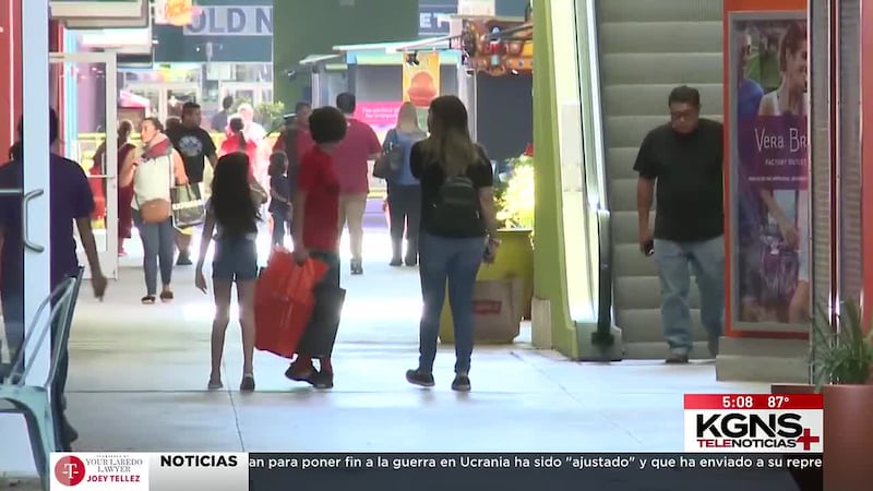 Policía de Laredo pide precaución al ir de compras en “Black Friday”