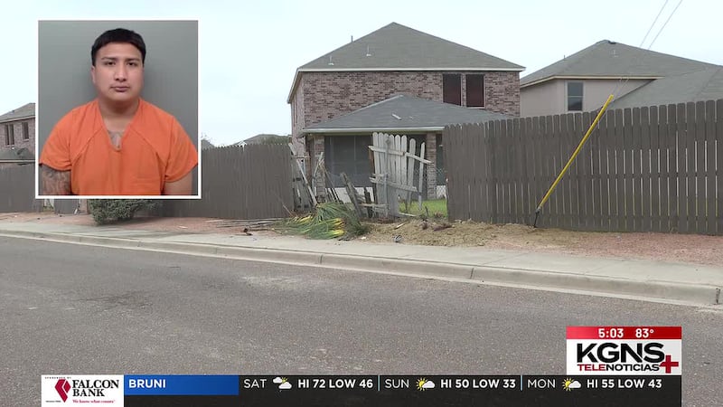 Joven es arrestado por conducir en estado de ebriedad y chocar contra cerca y poste y darse a...