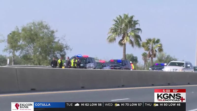 Mujer sufre aparatosa volcadura por el Loop 20