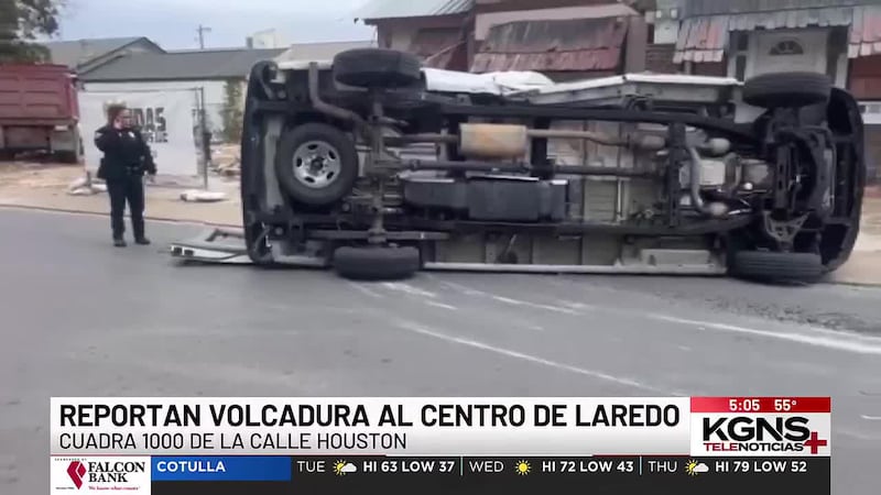Reportan volcadura al centro de Laredo